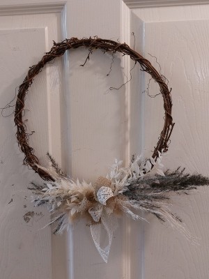 Dried natural door hoop