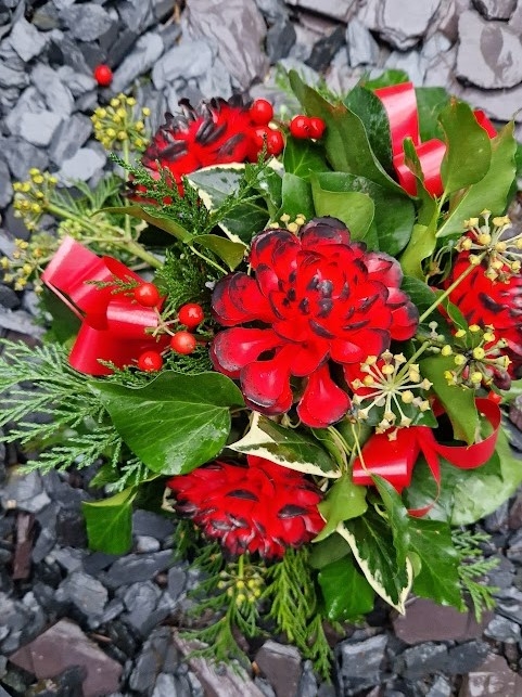 Traditional Grave Posy arrangement