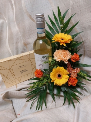 White Wine & Flowers with Chocolates