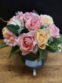 peachy everlasting artificial surprise hat box