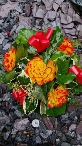 Traditional Grave Posy arrangement